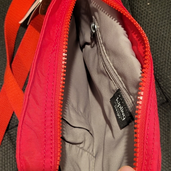 Kipling Angie Red Rouge Crossbody Purse Bag New With Tags! - Picture 7 of 10